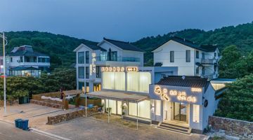 苏州花叙湖景轻奢泳池coffee度假民宿(太湖西山店)